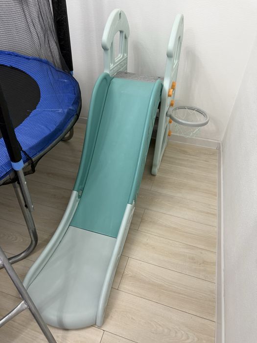 Горка детская  до 6 лет. В идеальном состоянии