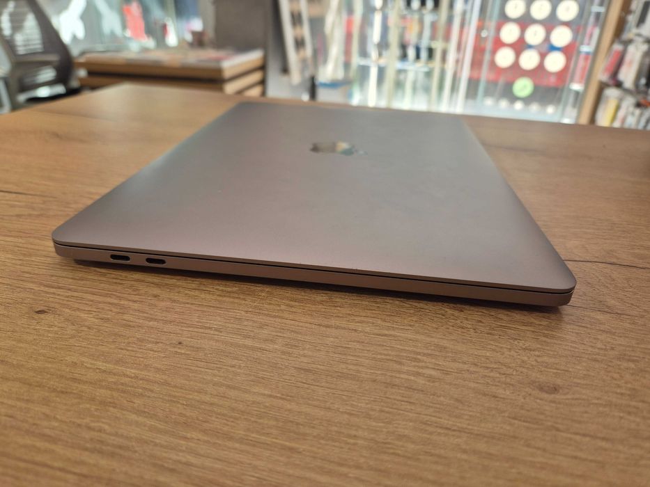 Macbook Pro 2018 13" i5 8GB Ram | Factura & Garantie | Buy-Back |