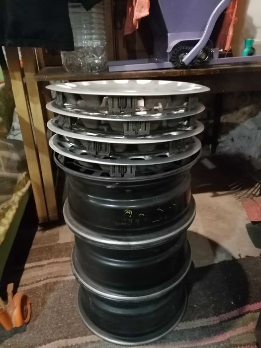 Продавам джанти алуминиеви 15 цола и тасове към тях