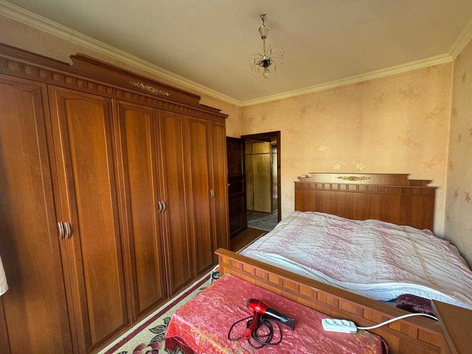 СРОЧНО Продается Сергели-1 Продается 4-х комнатная квартира 4/4/5