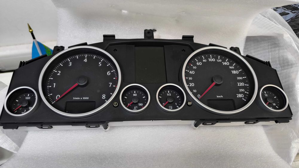 Щиток приборов, панель приборов