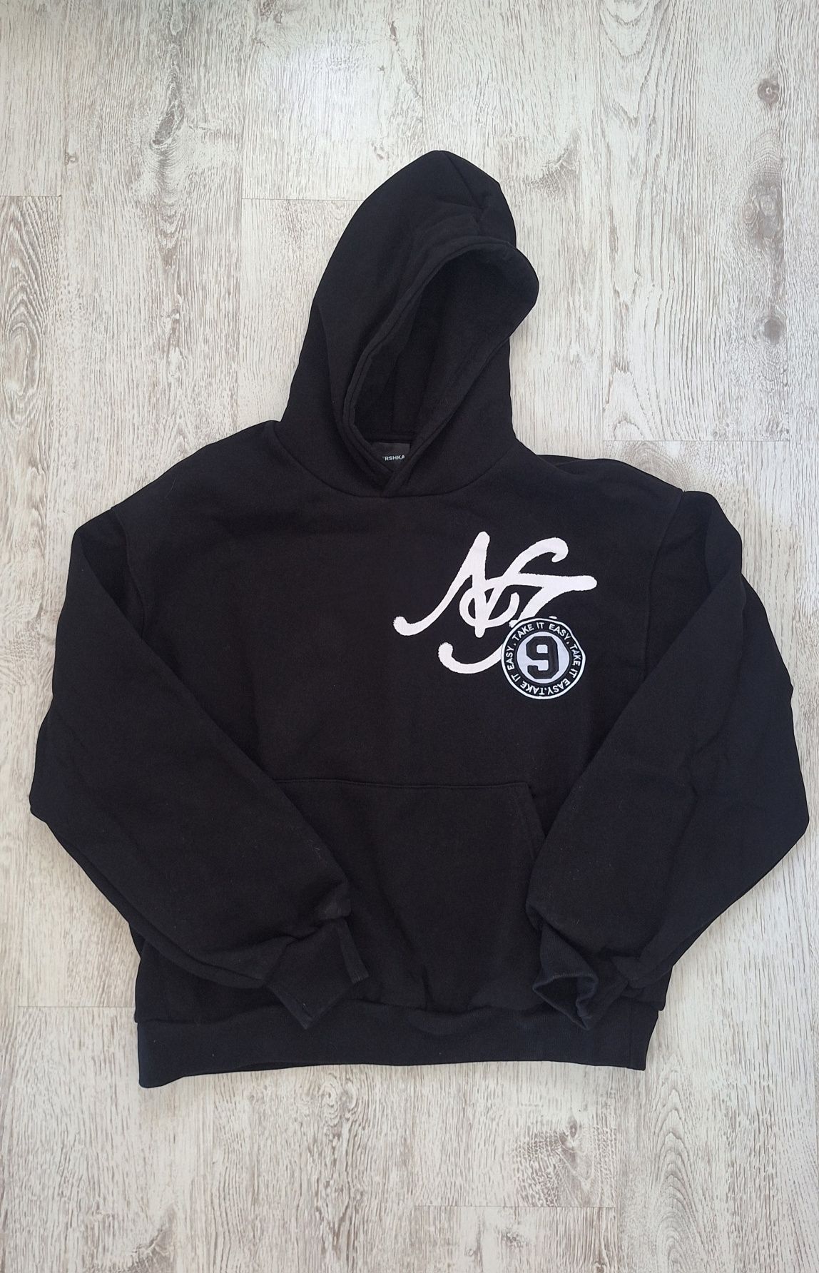 Слуичъри bershka, zara, stussy