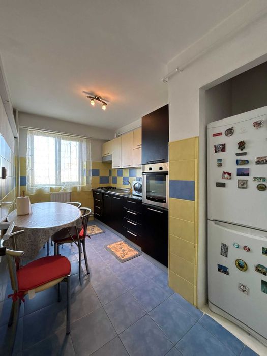 Inchiriez apartament, 2 camere, Tomis Nord, etaj 8 / 10