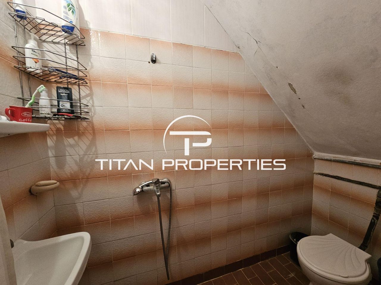 Продава се Къща в Варна, Виница - 350 кв.м за 1000 €/кв.м - Снимка #5