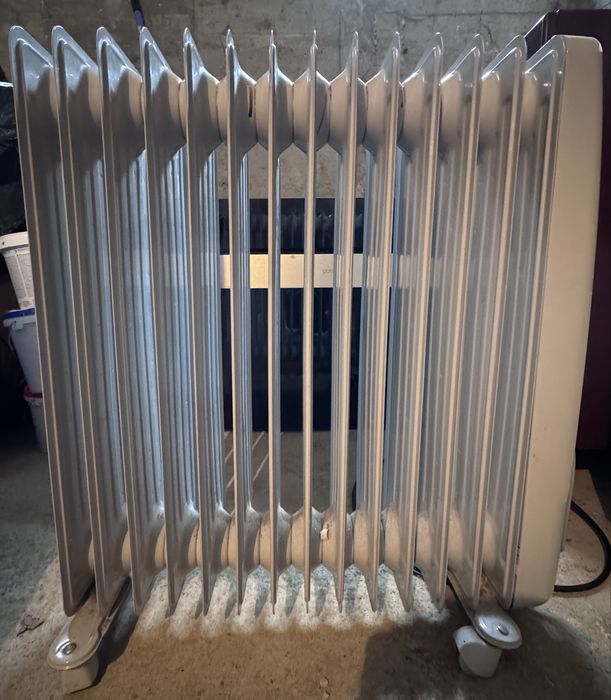 Маслен радиатор TESY CB3014EO1R – 3000 W