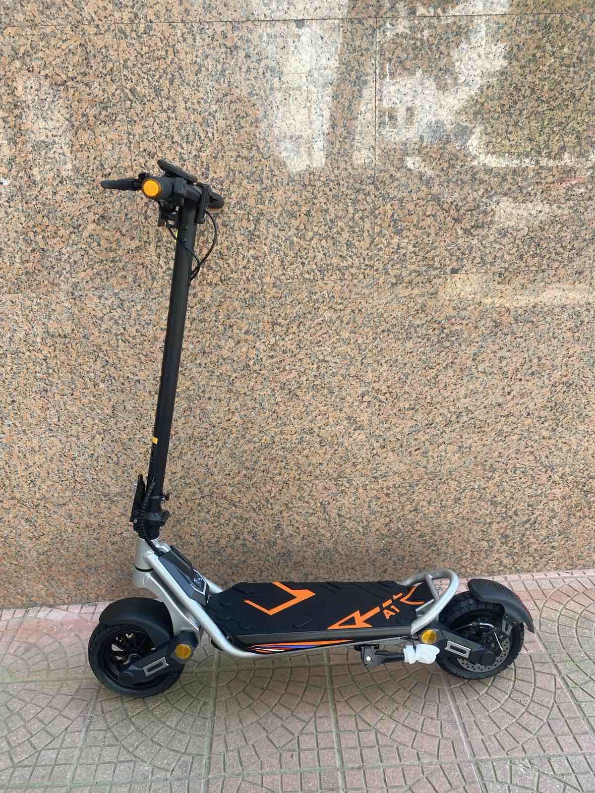 Електрическа тротинетка Kugoo Kukirin A1 2025 800W