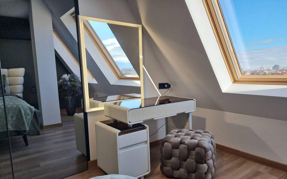 Дава се под наем Тристаен апартамент в Пловдив, Център - 130 кв.м за 1994.61 € - Снимка #7