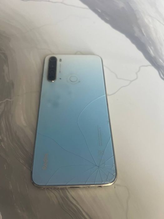 Продам редми нот 8