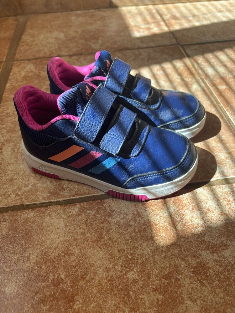 Маратонки Adidas