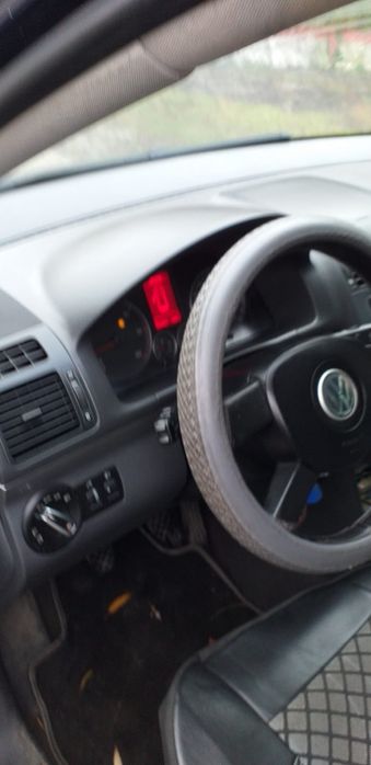 Se vinde Volskwagen Touran