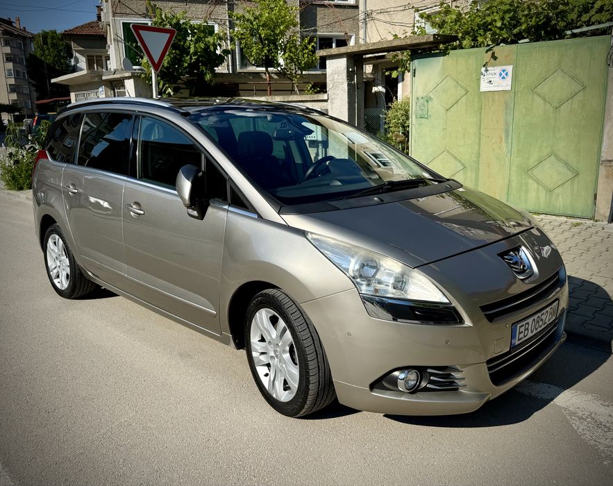 Peugeot 5008 2011г. 2.0 - 163 к.с.