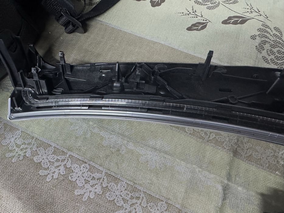 Trimuri w213 e class