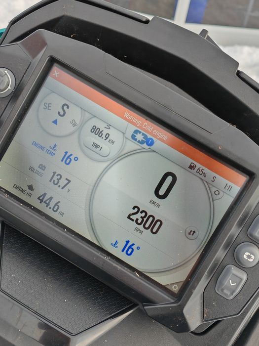 Snowmobil Polaris 9R KHAOS Patriot 2024