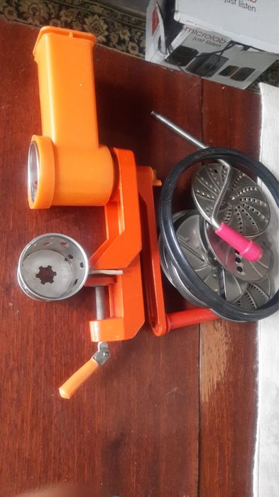 Ручная Тёрка в хорошем состоянии