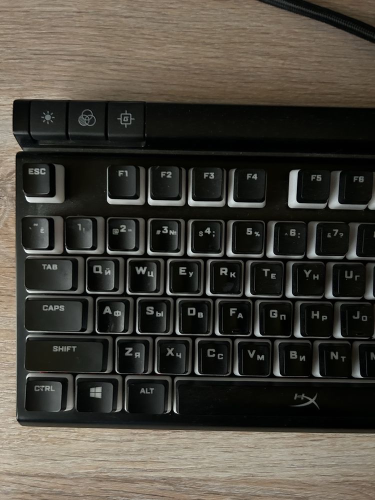 Игровая клавиатура HyperX Alloy Elite ll