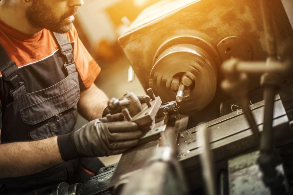 Токарь. Токр хизматлари