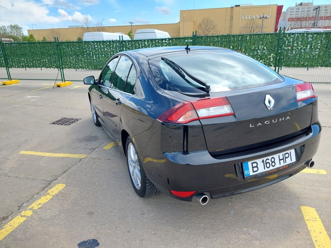 Vând Renault Laguna 3 EURO 5 motorul cu consum bun putere 130 cp .