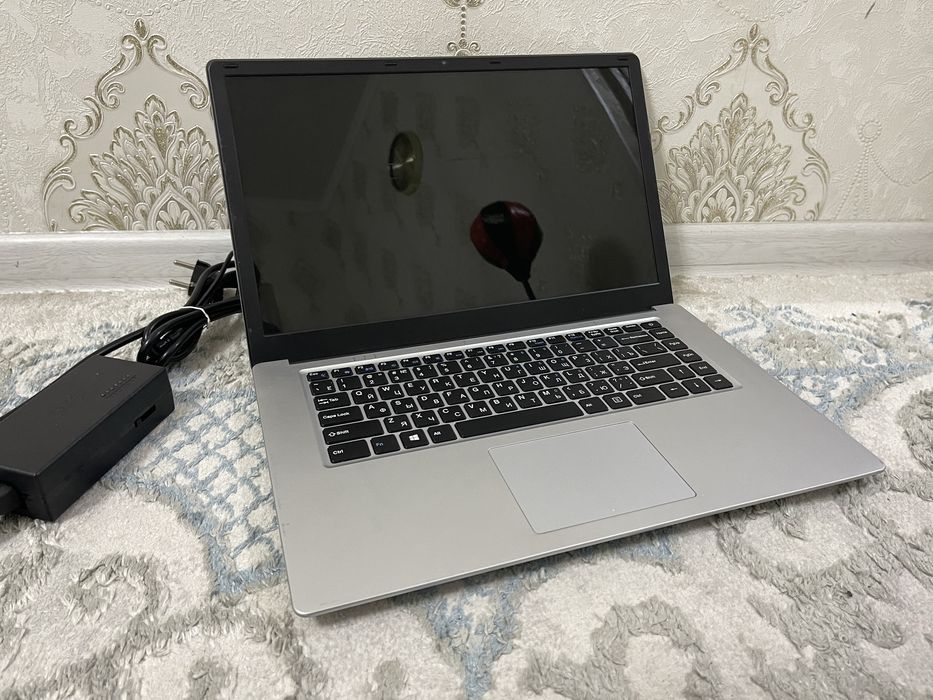 Продам ноутбук Davon J3455