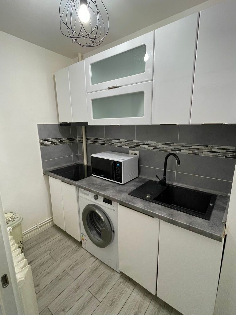 Inchiriez garsoniera regim hotelier