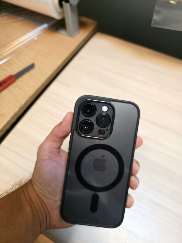 Iphone 14 pro (128gb) + кейс