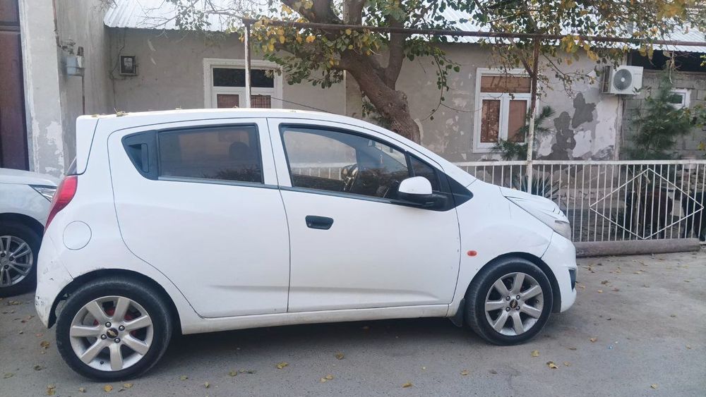 Spark sotiladi 2011Спарк сотилади