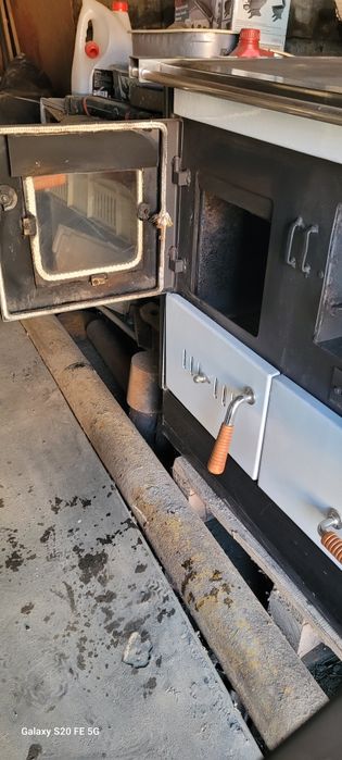 Soba de gatit pe lemne cu incalzire  centrala Koper ANTIGONA SPECIAL