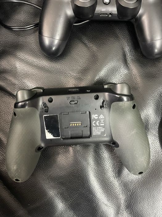Джойстици от плейстейшън PS4