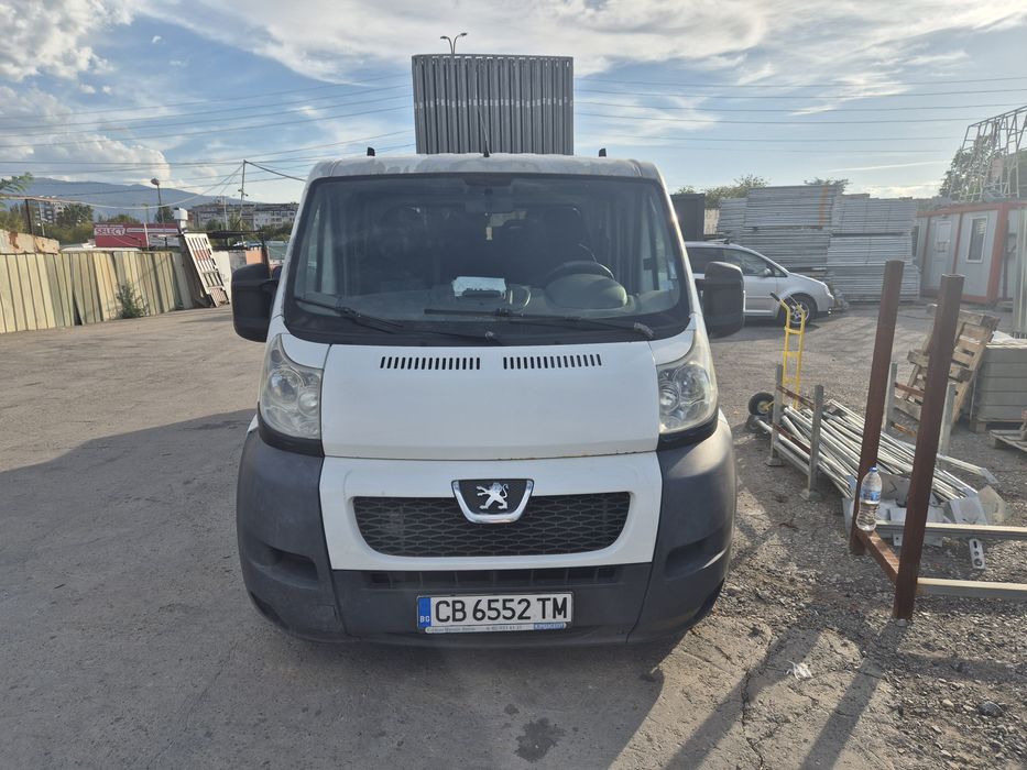 Товарен бус Peugeot boxer 2.2 HDI
