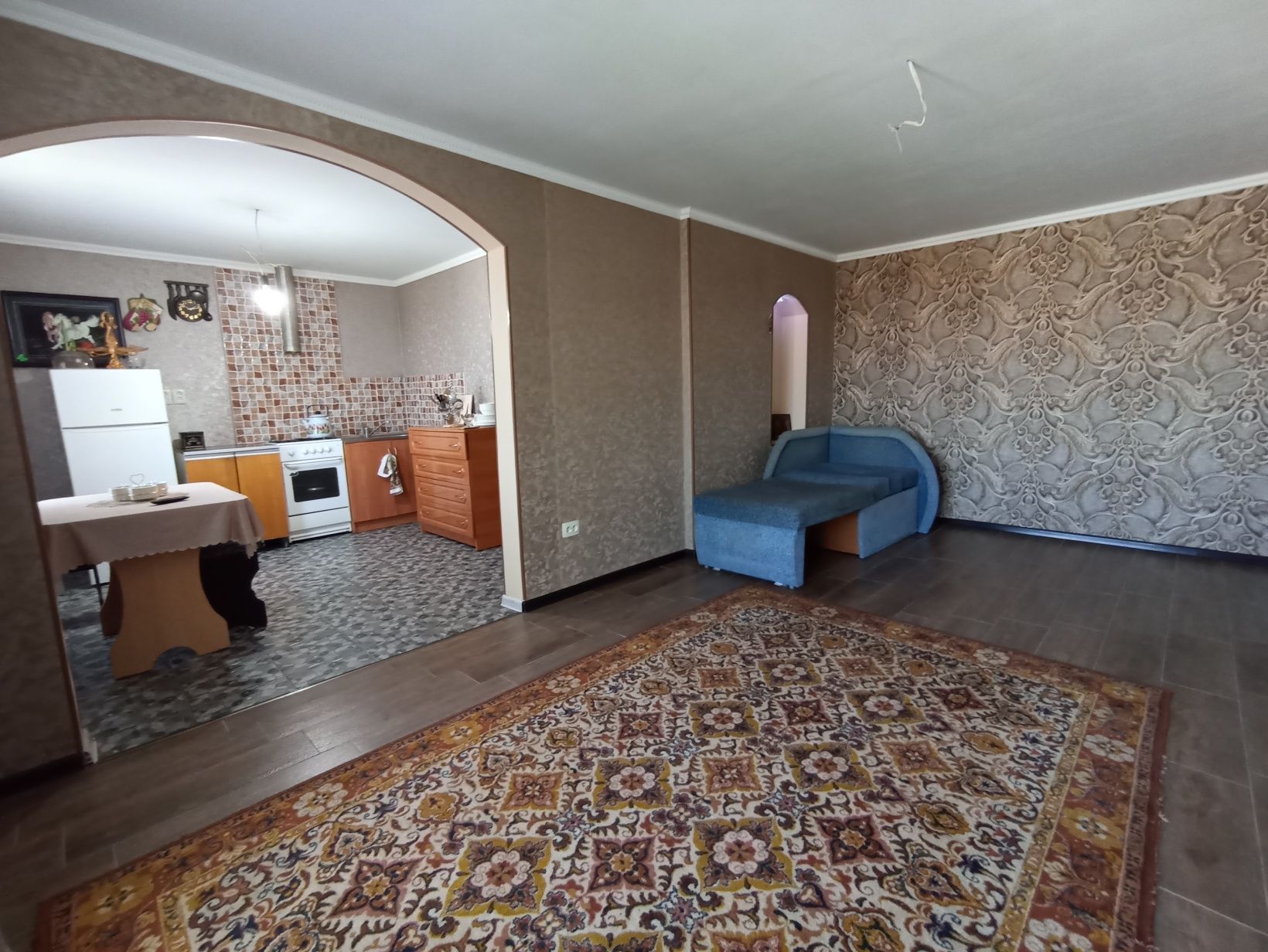 Продаётся 3-х ком кв 74 кв.м. 1 мкр 32 д кирпич