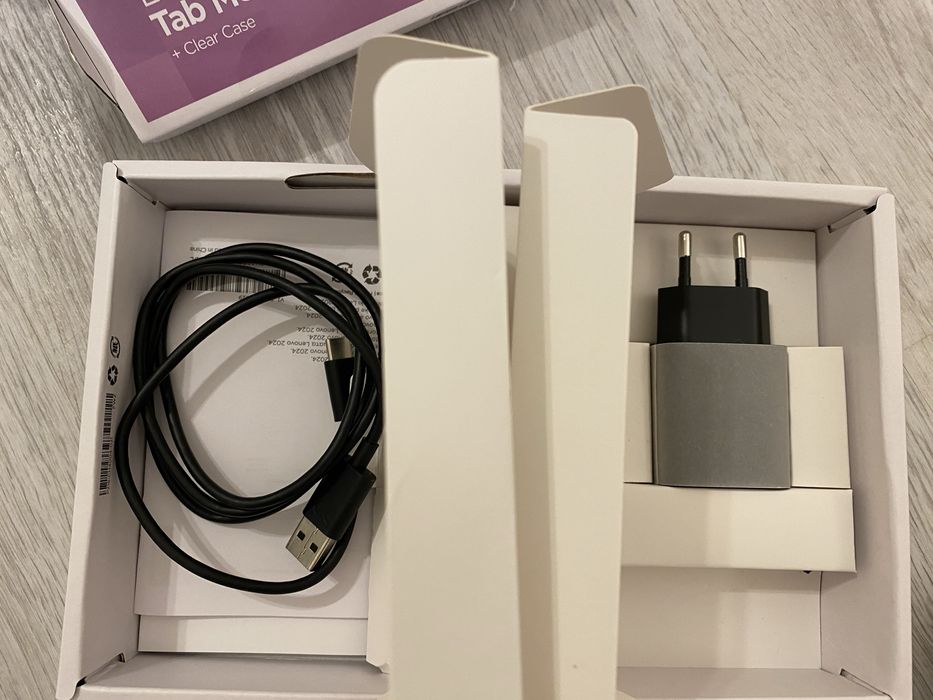 Tabletă Lenovo M9, 3GB RAM / 32GB stocare, 4G