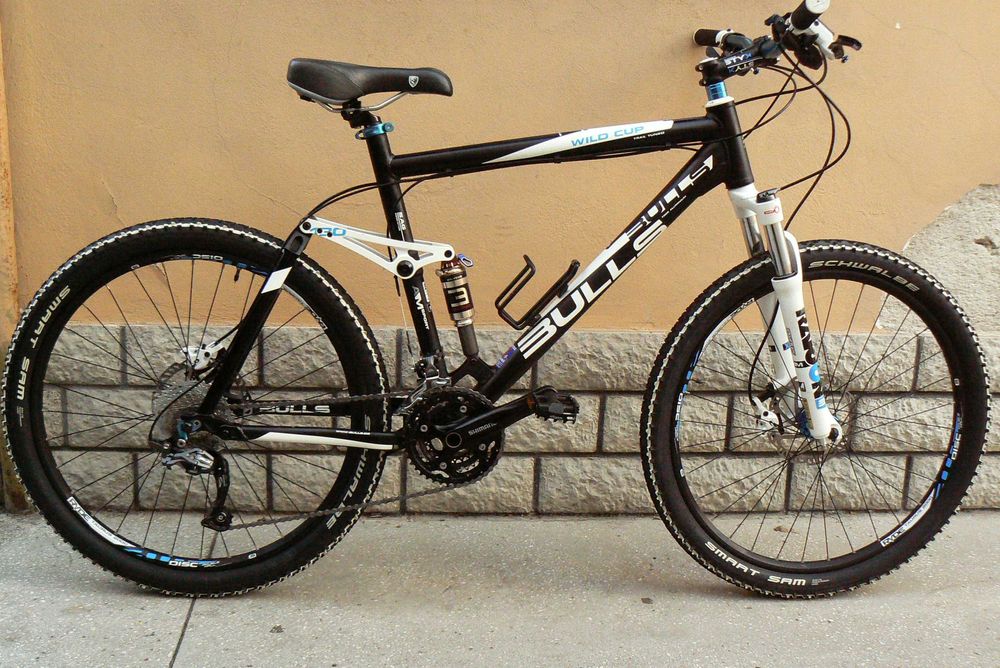 Bicicleta mountain bike full suspensie Bulls