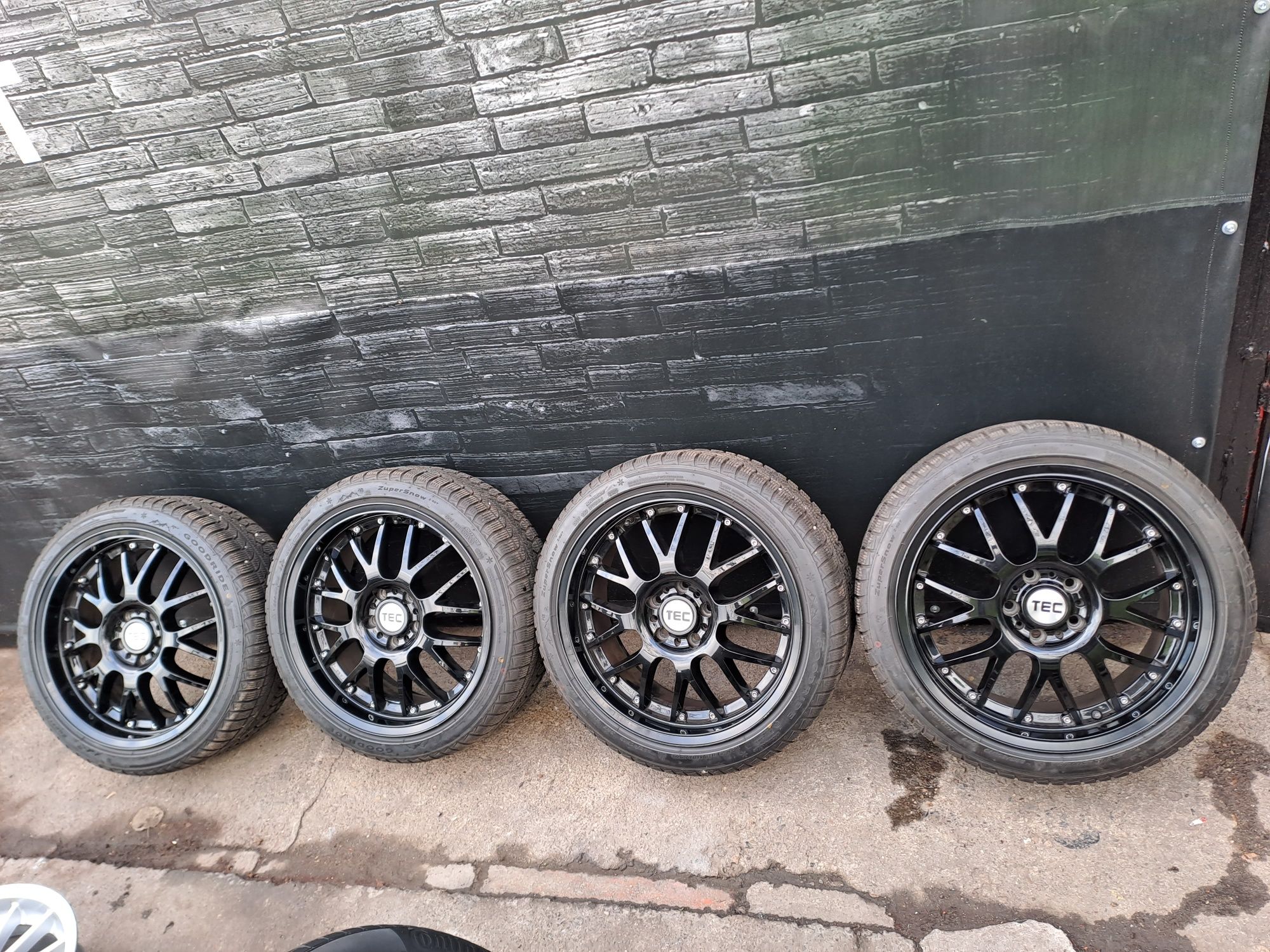 18" 5Х112мм TEC, 5X112mm Алуминиеви джанти със Зимни гуми 225/40/18