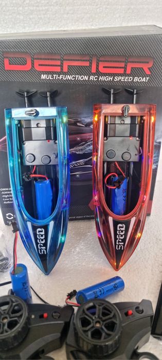 Лодка високосторостна RC с дистанционно