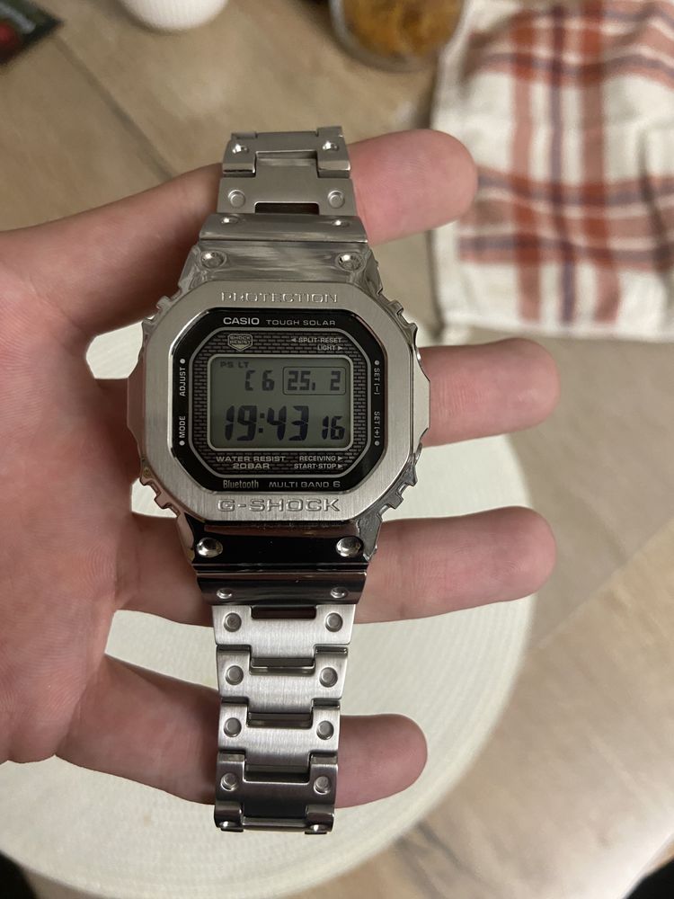 Продам часы CASIO GMW-B5000