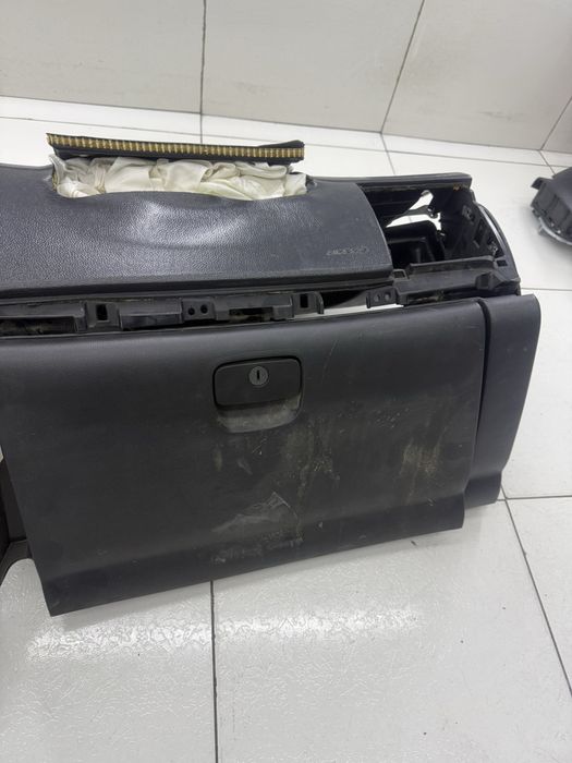 Epika tarpetka zibori sotiladi