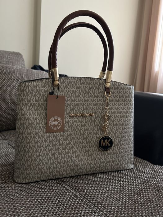 Дамски чанти Michael Kors