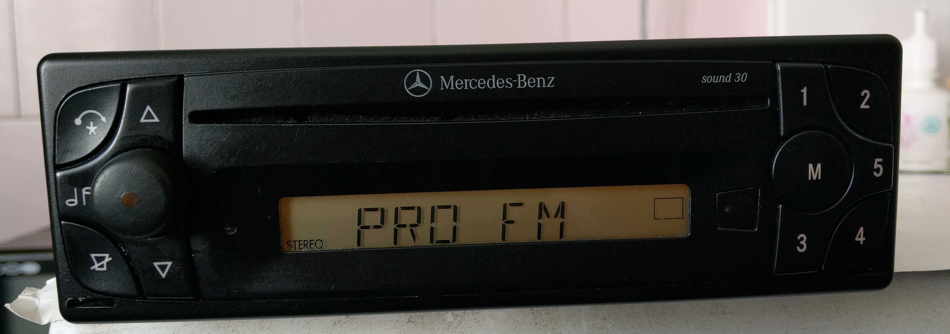 Mercedes Sound 30 original Becker in perfecta stare cu manual si cod