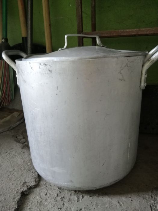 Кастрюля алюминиевая