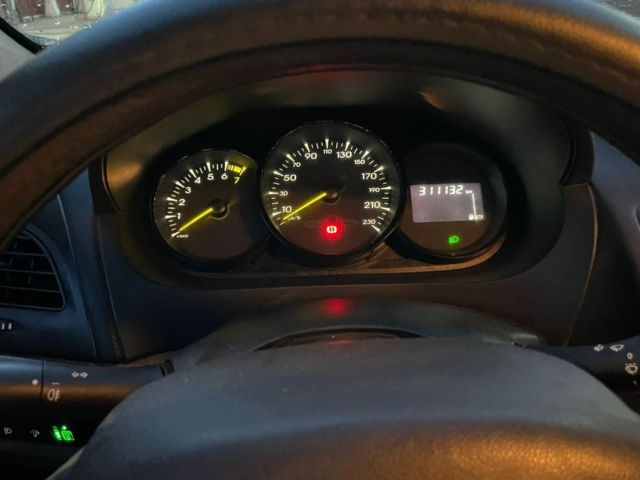 Renault Fluence 2012 motor 1.6 benzina și GPL VARIANTE