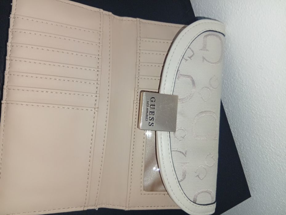 Portofel Guess nou
