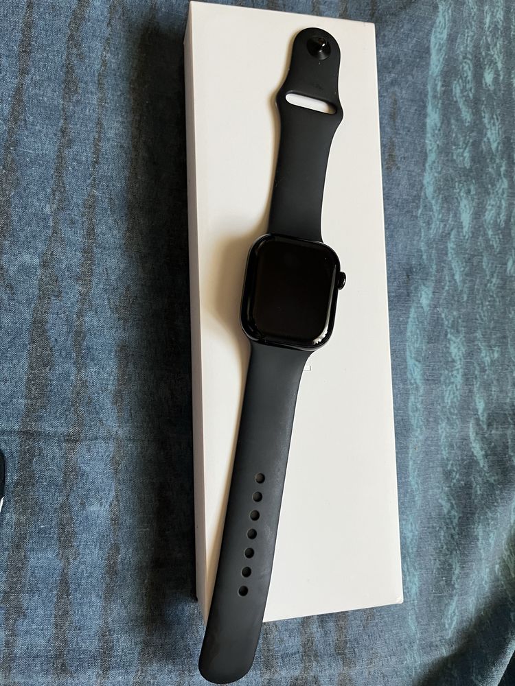 Apple Watch S10 2024 42mm с гаранция към Apple