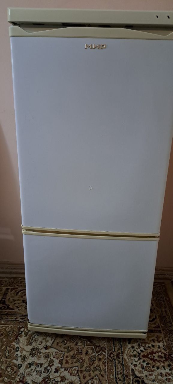 Холодильник кровать и стиральная машина продаю