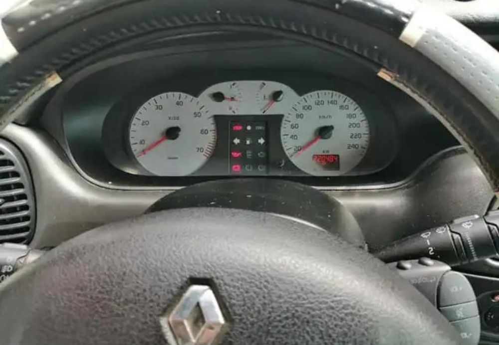 Vind renault scenic rx4