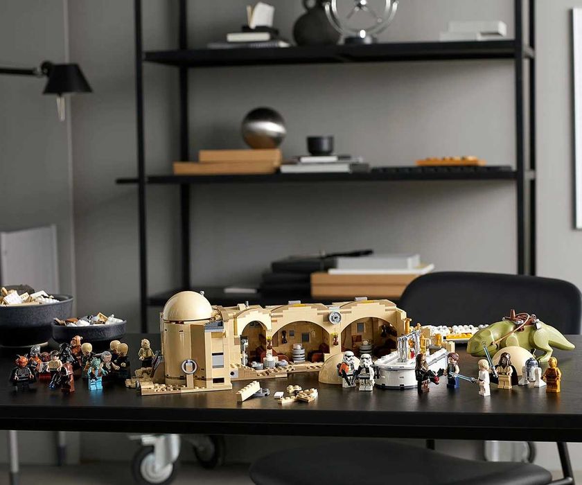 НОВО Lego Star Wars - Mos Eisley Cantinа 75290