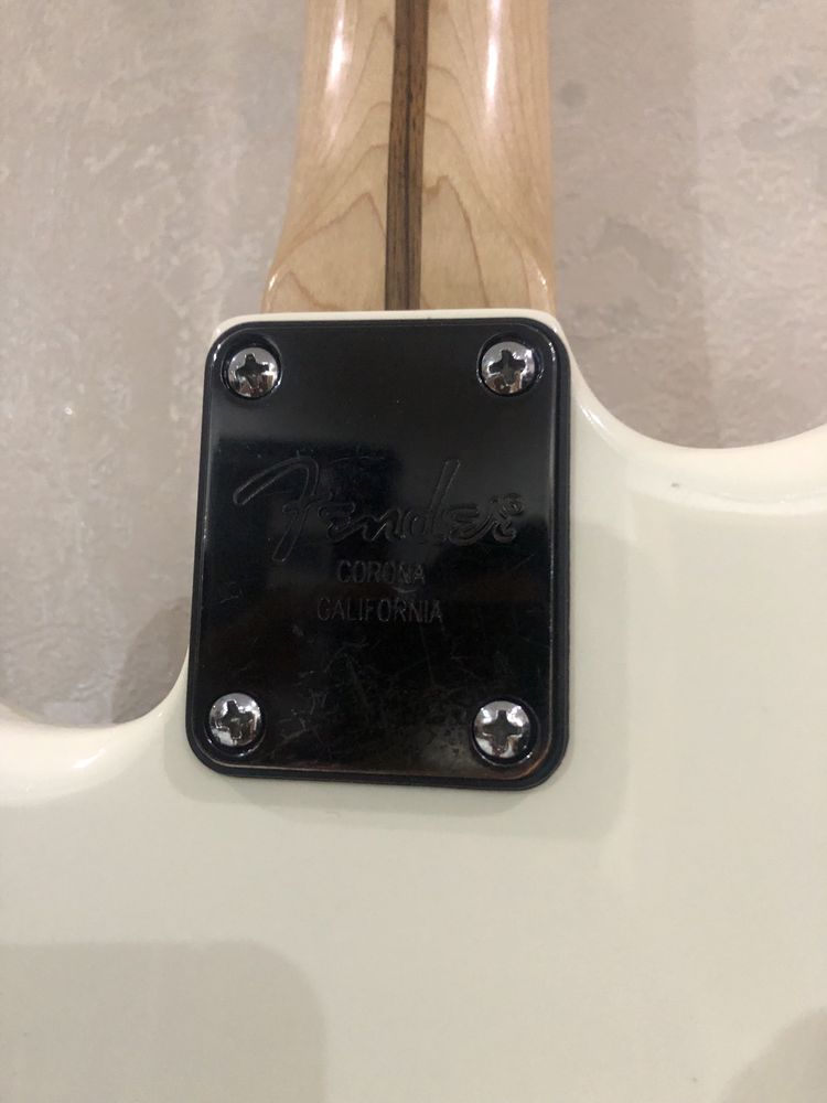 Электрогитара Fender stratocaster