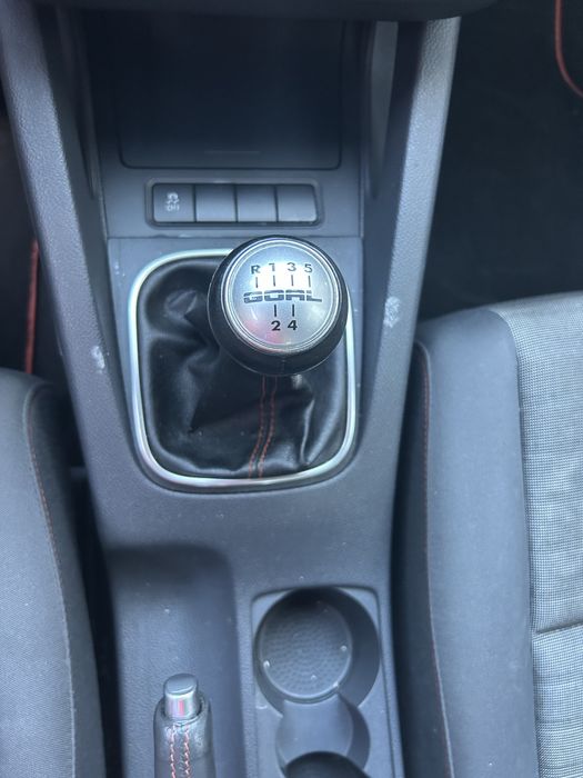 Vând golf 5 1.6 Goal