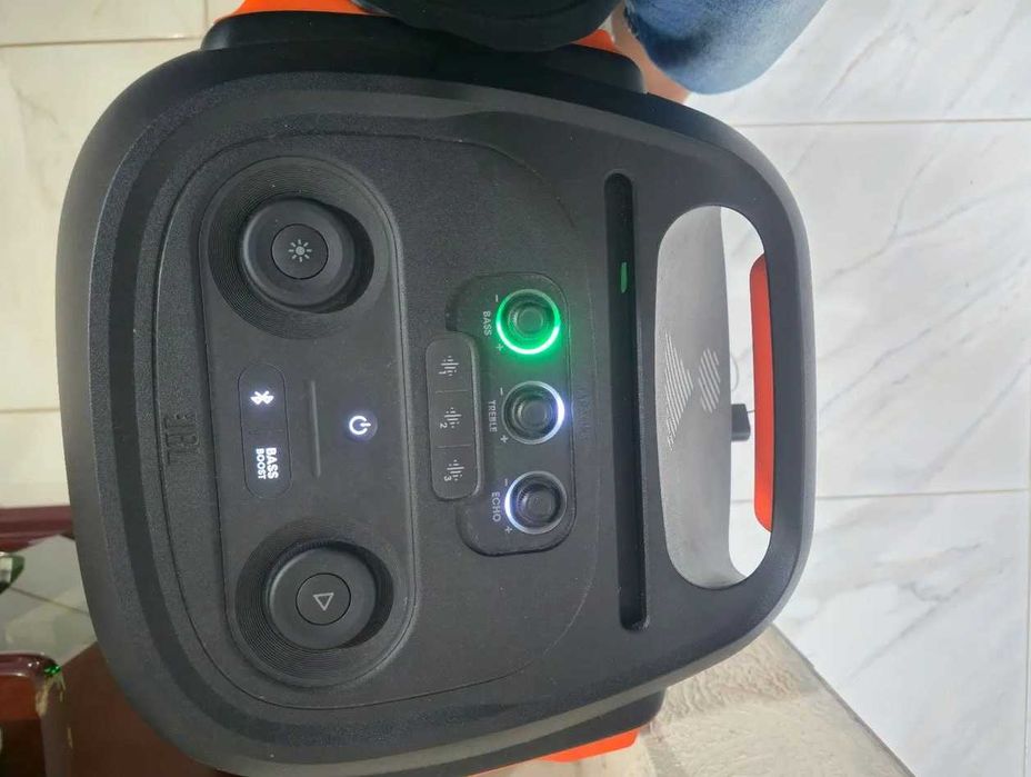 Колонка JBL PartyBox 710