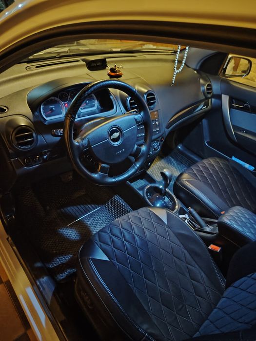 Nexia 3  3-pozitsiya 2019-yil kraska 30% Dvigatel Avtomat navarot bor