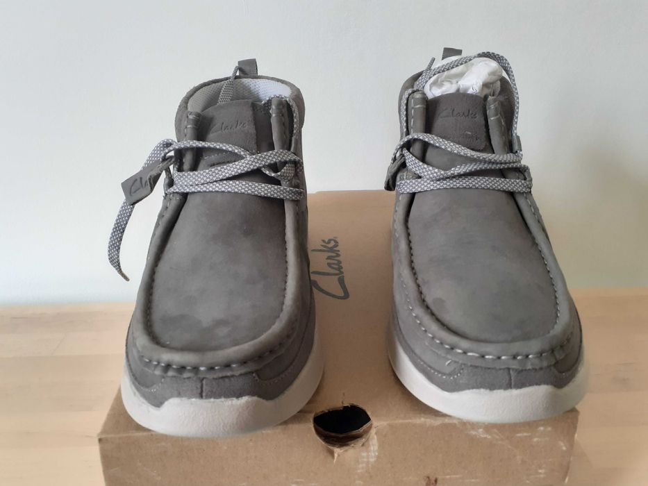 Обувки Clarks - чисто нови