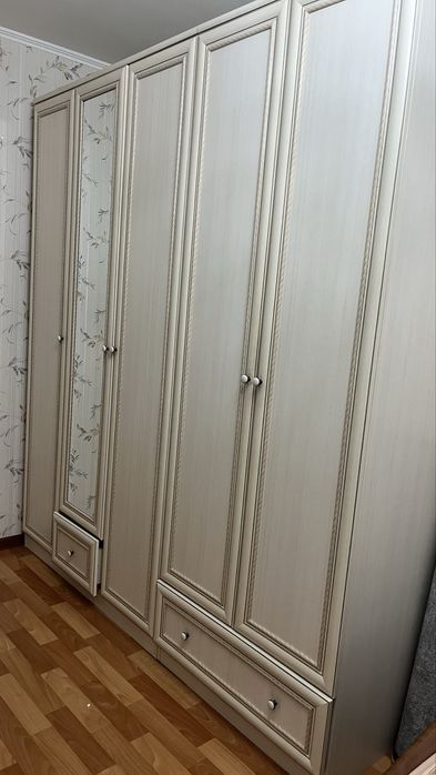 Продается шкаф в отличном состоянии
